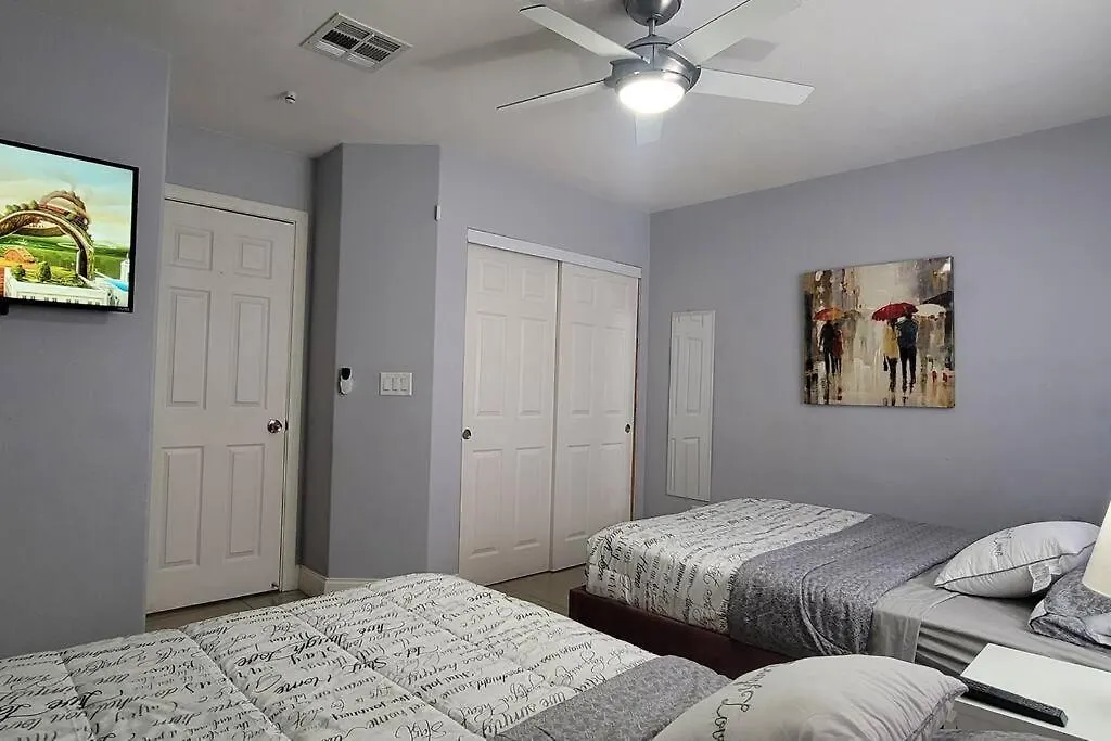 Holiday home K - Fully Remodeled And Professionally Decorated Las Vegas
